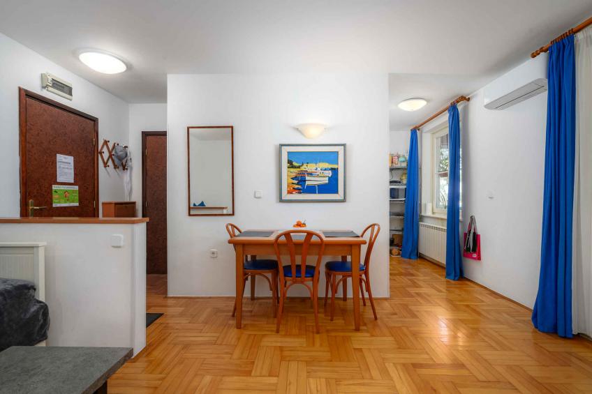 Vakantiewoning met airconditioning en balkon in de buurt van het strand - BF-ZDBM - foto 11