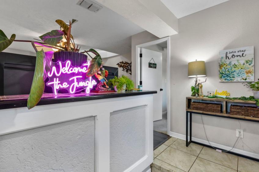 Dschungel-Themenhaus von Busch Gardens - foto 3