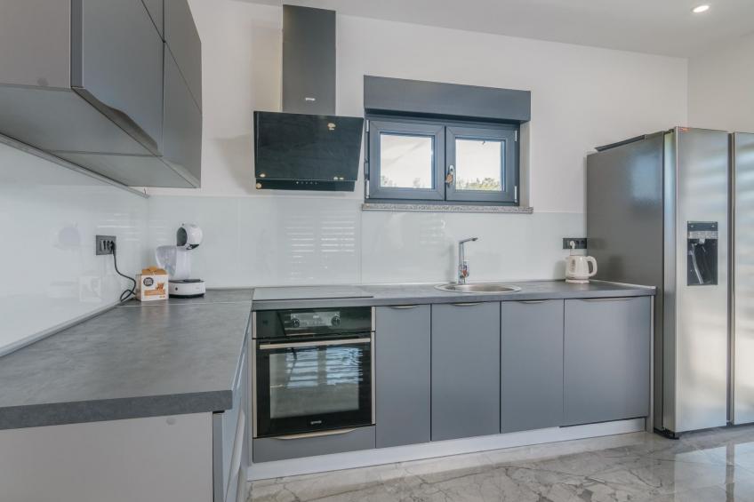 "Villa Enie" mit eigenem Pool - foto 12