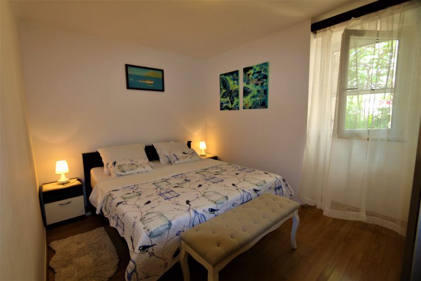 Holiday apartment with terrace in the city center - BF-V7ZH - foto 13