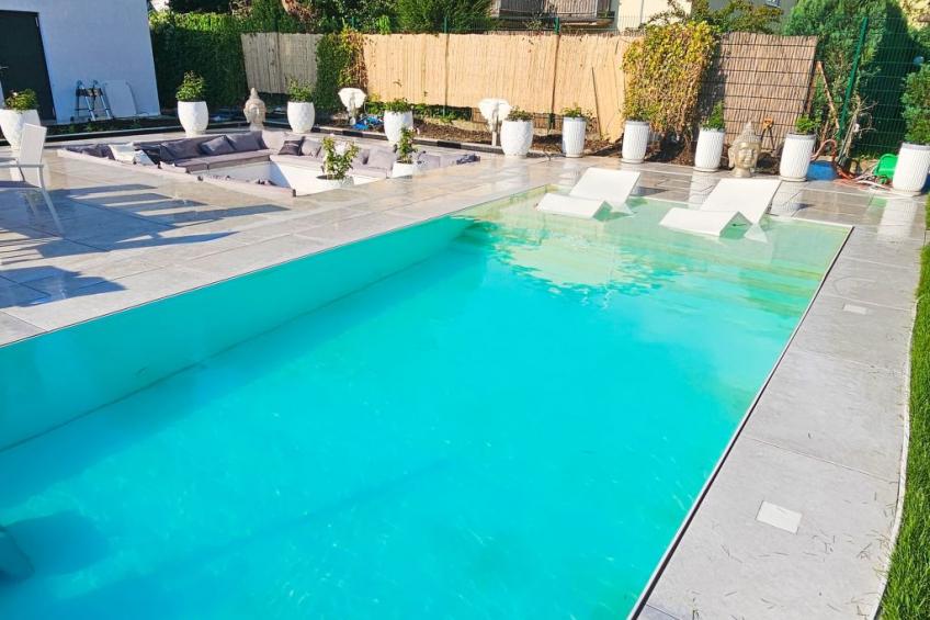 Luxurious large Home, Pool , Garden , Koi Pond - foto 6