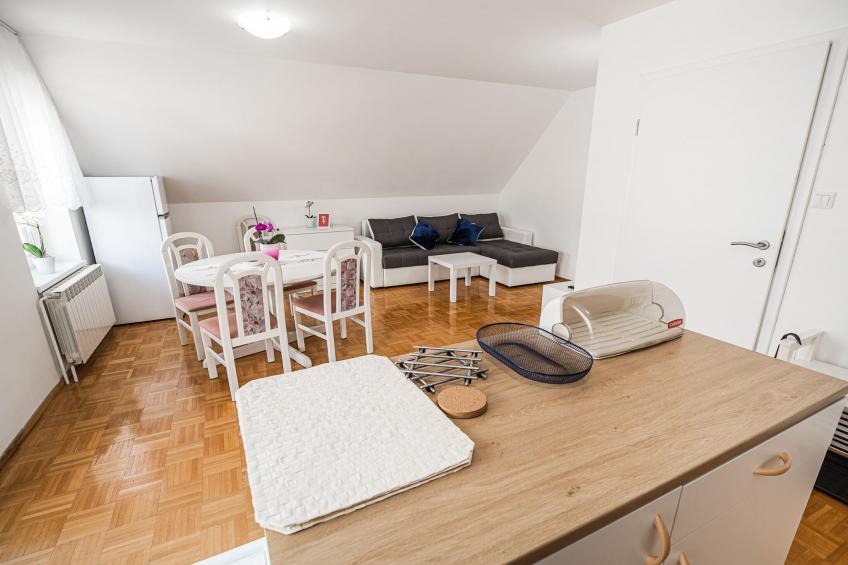 Mountain View Haven Apartments - One Bedroom Apartment  with Balcony - foto 2