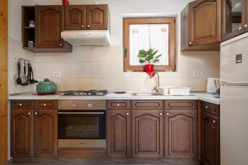 Holiday home with barbecue and terrace - BF-5XXJ9 - foto 8