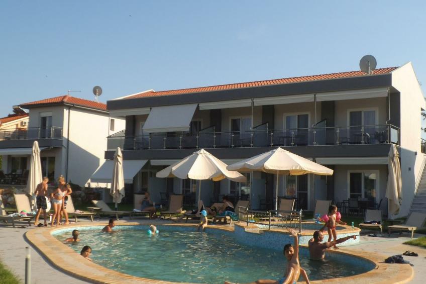 Finikas Garden Studios Pool Garten - foto 10