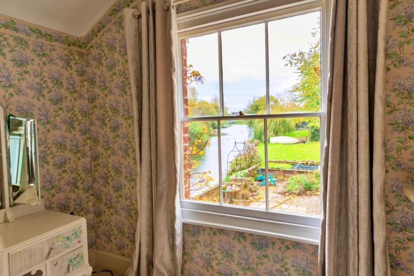 Islip Mill House - Beautiful Riverside Home - foto 27