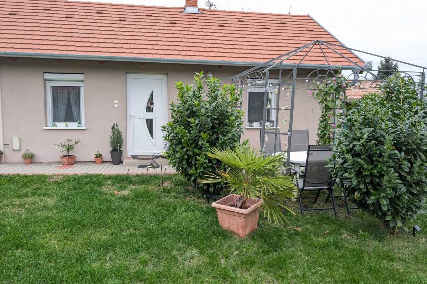 Holiday apartment recently refurbished with showers - BF-8T4P