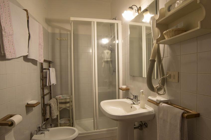 Charmante Schlossunterkunft mit Schwimmbad - foto 15