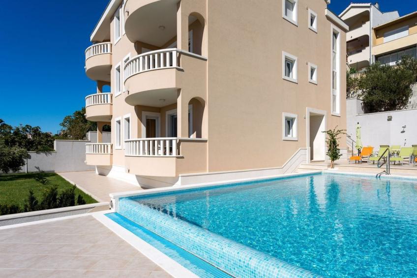 Appartement in Dugi Rat mit Großer Terrasse - foto 15