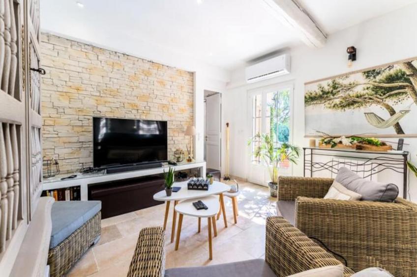 La Chêneraie. Proche Alpilles Et Luberon, Piscine Chauffée - foto 12