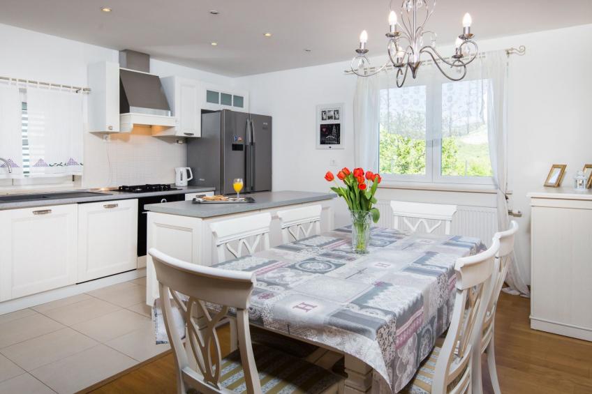 in Dugopolje mit Beheiztem Pool - foto 9