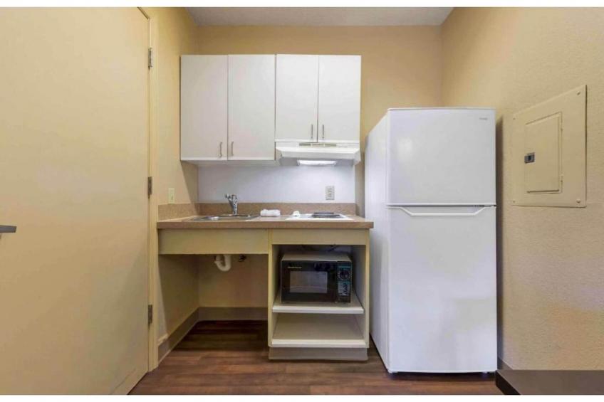 2 Full Beds | Non-Smoking, Kitchen - foto 9