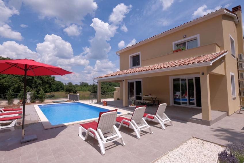Newly built (2018), fully detached holiday villa with a private swimming pool