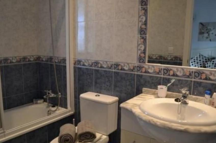 Villa mit Blick auf das Wasser - foto 3