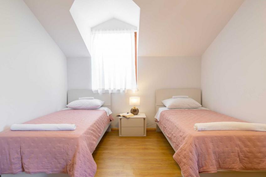 Charming Villa Rea, 8+2 with heated pool - foto 34