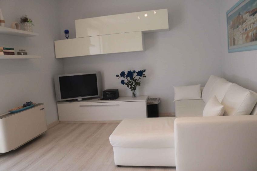 Vakantiewoning Appartement nabij het centrum met zwembad, airconditioning, parkeerplaats - BF-KM242 - foto 15