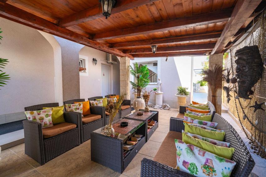 Apartments Aura - Comfort Studio Apartment f with shared swimming pool - foto 8