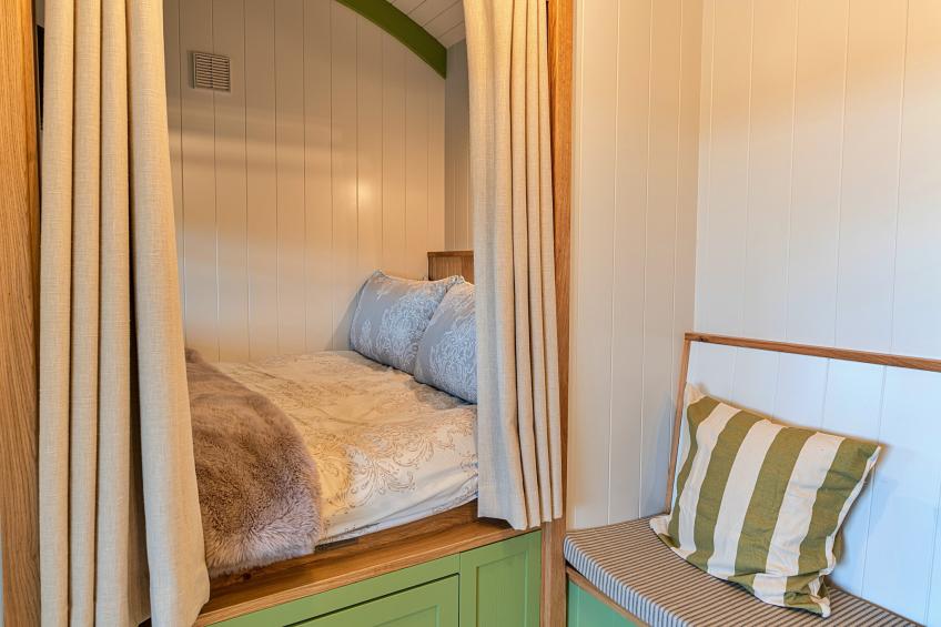 The Shepherd's Hut at Northcombe Farm - foto 12