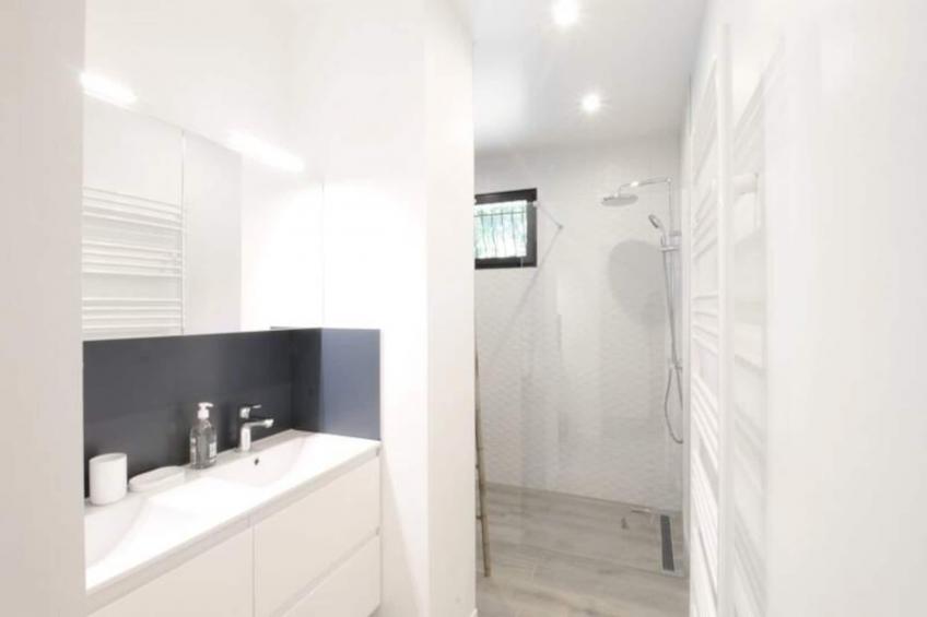 Belle Villa Sur Les Coteaux Du Lac D'aiguebelette! - foto 26