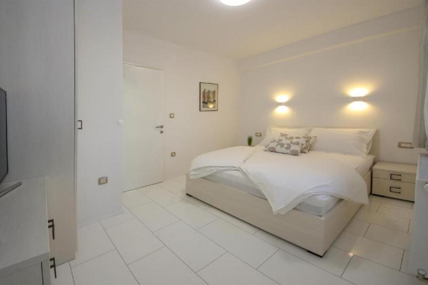 Villa Gabriel - Three Bedroom Villa with Outdoor Pool - foto 10