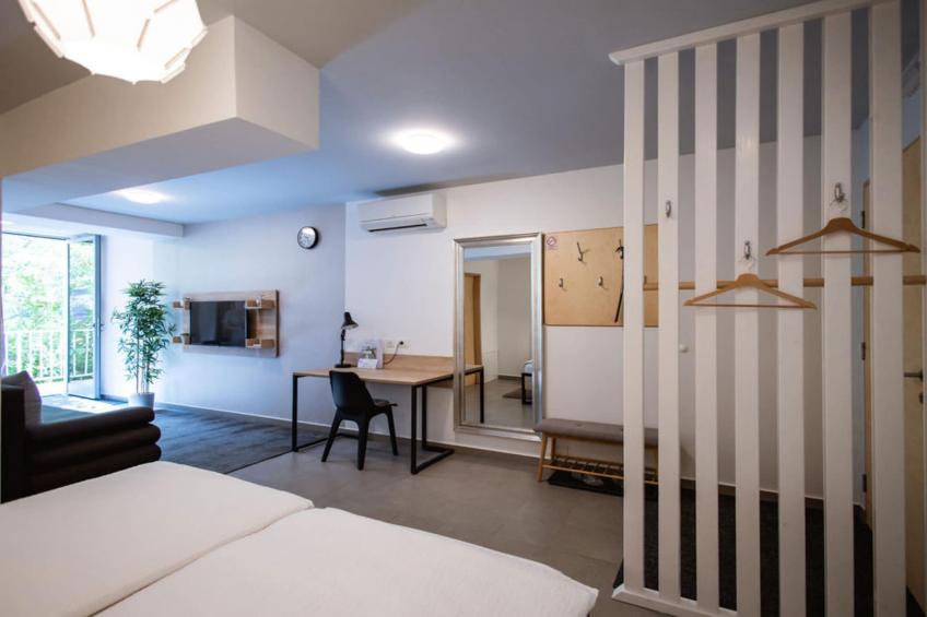 Stylish Apartments with Osijek Near Top Attractions - Standard Studio Apartment  - Maks 3 - foto 31