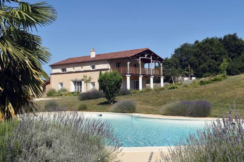 Swimmingpool, ruhig auf dem Land für zwei