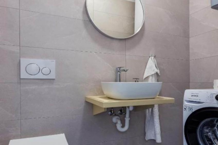 Peaceful Murvica Villa Pool, Garden, and Modern Comfort - Two Bedroom Holiday Home with Private Pool - foto 16