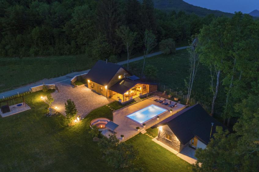 House Mali Medo