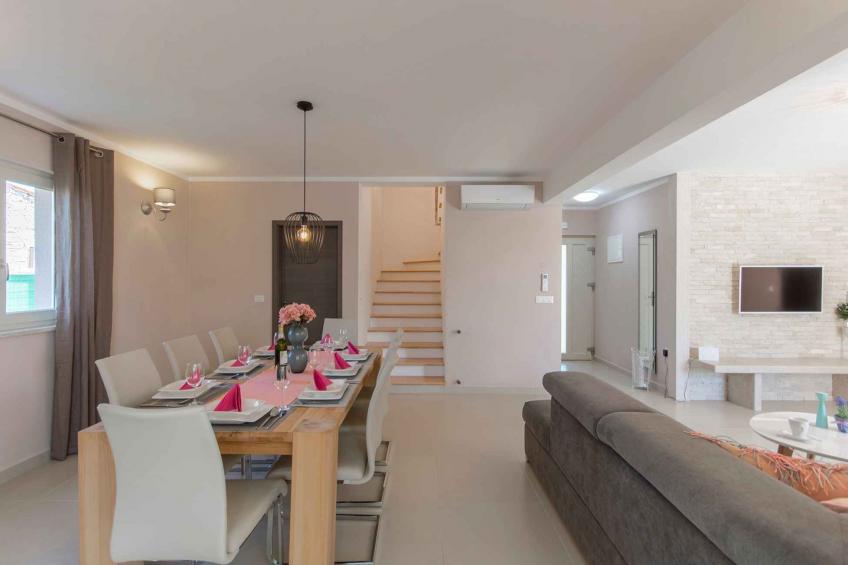 Villa met zwembad en airconditioning - BF-Y8XNV - foto 12