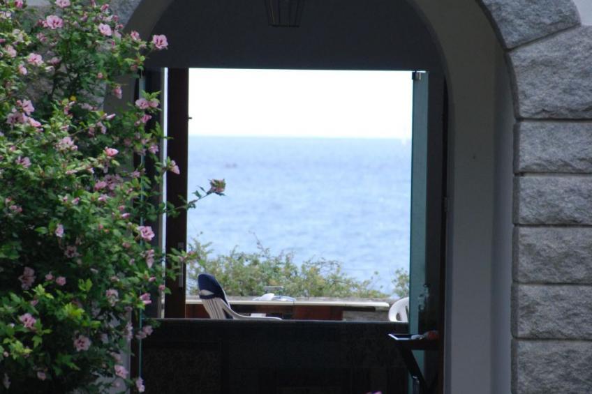 Villa mit großem Grundstück direkt am Mer - foto 3