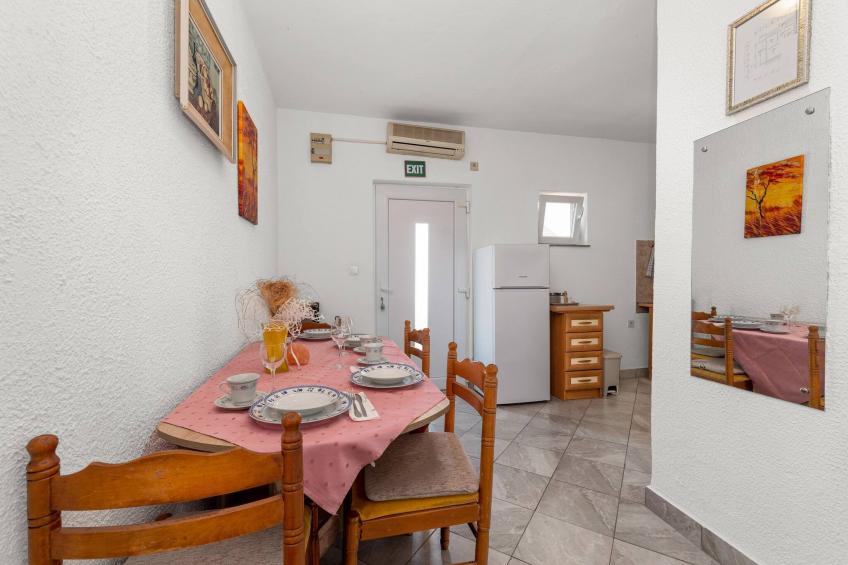 Apartment Lara - two bedroom apartment - foto 2