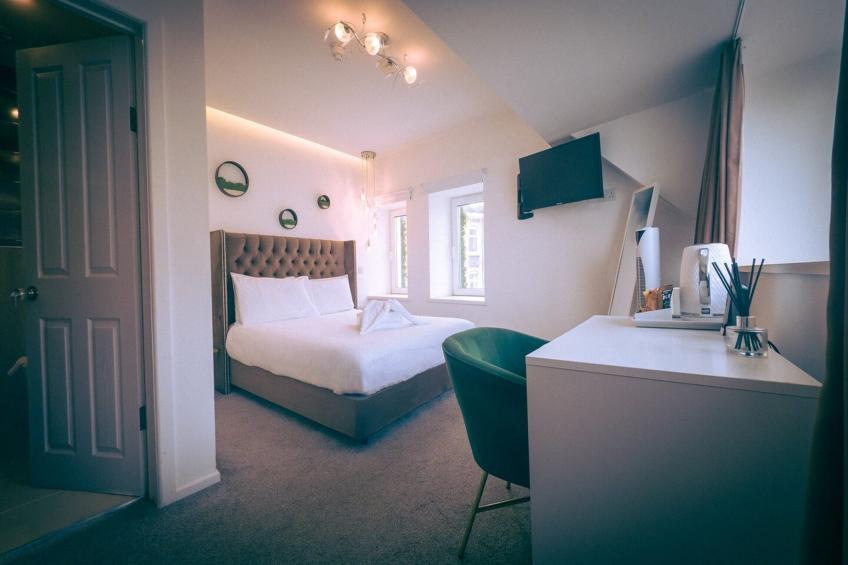 Small Premium Double with Balcony & Sea View - foto 16
