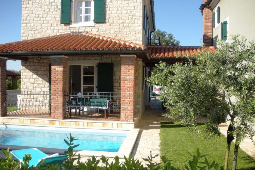 Großzügiges Ferienhaus mit Pool und Sonnenterrasse - foto 2