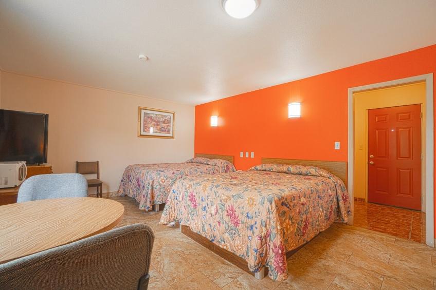 2 Queen Beds with Kitchenette - foto 38