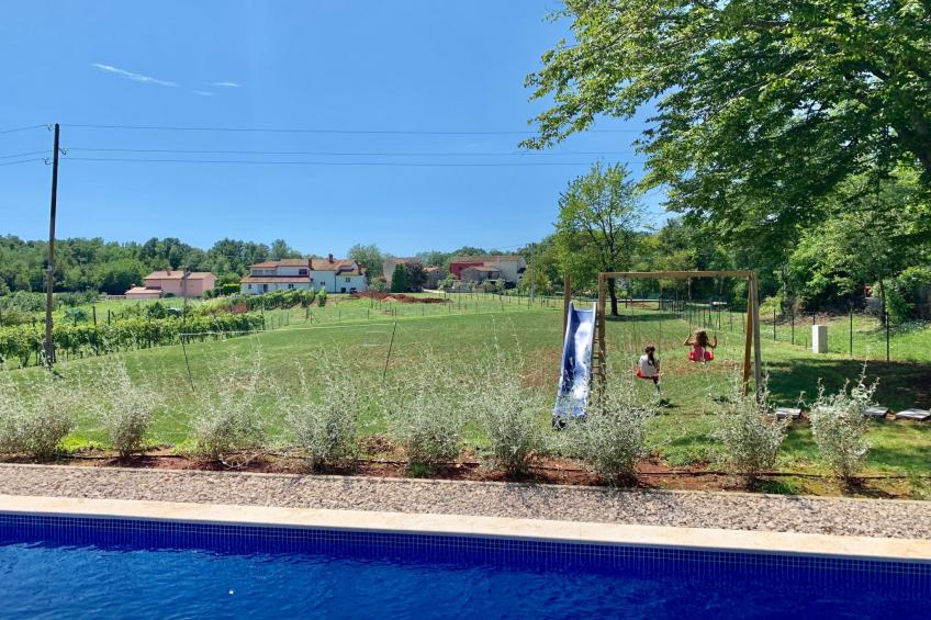 Charmante Villa mit gepflegtem Garten und beheiztem Pool - foto 31