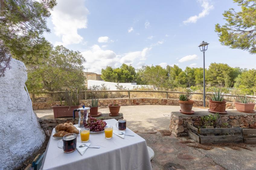 Cueva Mariana Pineda - foto 24