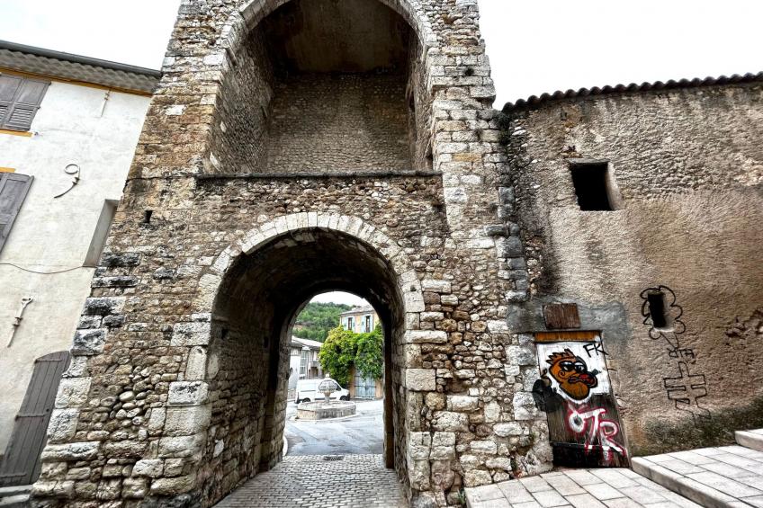 Wohnung mit Kamin - foto 10