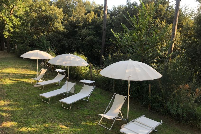 Zypressen, ein Haus im Wald an der ligurischen Riviera - foto 37