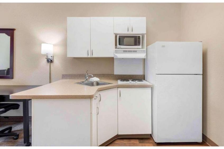 2 Full Beds | Non-Smoking, Kitchen - foto 3