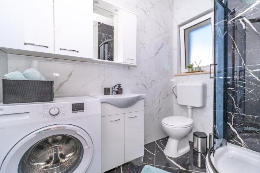 Holiday Home Bračuta- Two Bedroom Holiday Home with Pool - foto 3