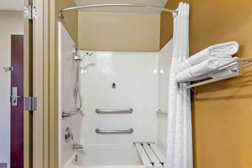 1 Queen Bed | Non-Smoking, Kitchen - foto 26