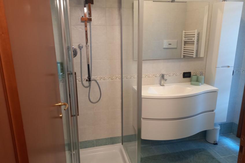 Stilvoller und gemütlicher Mini mit Garage - foto 13