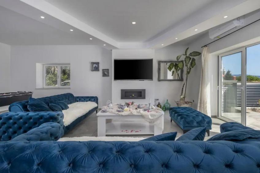 Villa Stipea - Four Bedroom Villa with Swimming Pool