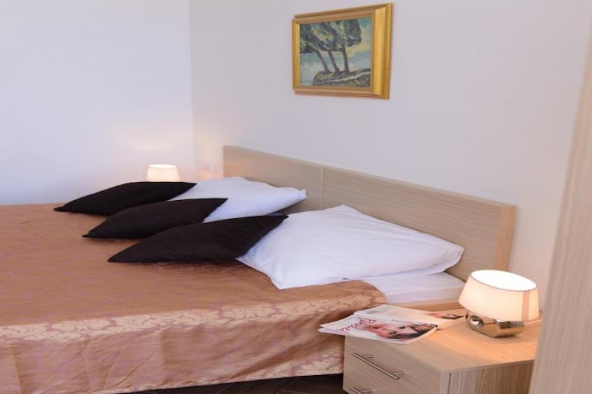 Ploce Apartments- Comfort Studio With Terrace And Sea View - Petra Krešimira IV 51