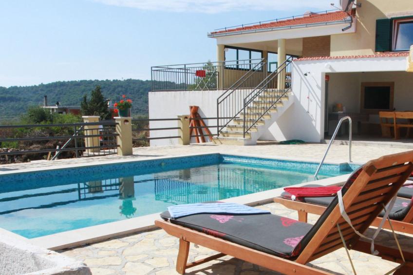 Geräumige Ferienvilla mit Pool und Meerblick - foto 28