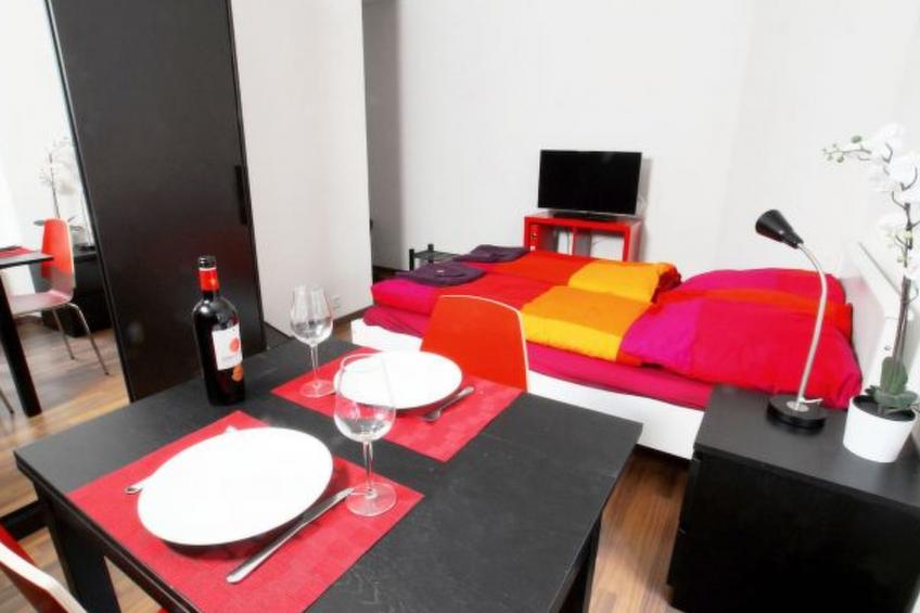 ZH Cranberry ll - Oerlikon HITrental Apartment