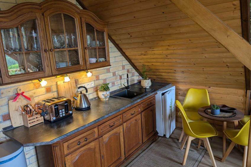 Vakantiehuis in een schilderachtig landschap met tuinkeuken en houten ton met whirlpool - BF-4FKRG - foto 35