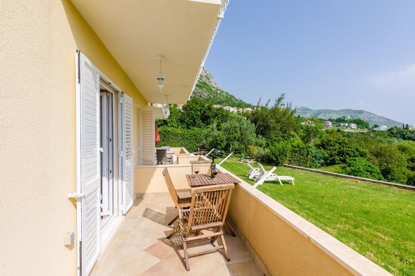 Color Apartments - Comfort One Bedroom Apartment with Terrace and Partial Sea View (Yellow) - foto 25