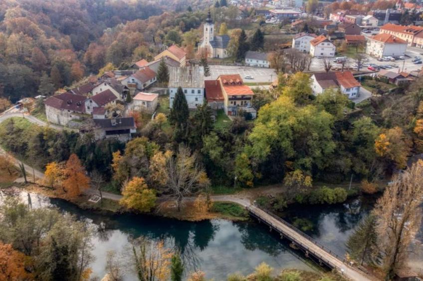 Three-Bedroom Apartment - foto 24