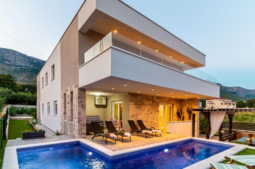 Villa Olea- Pool, Grill, Nähe Flughafen Split