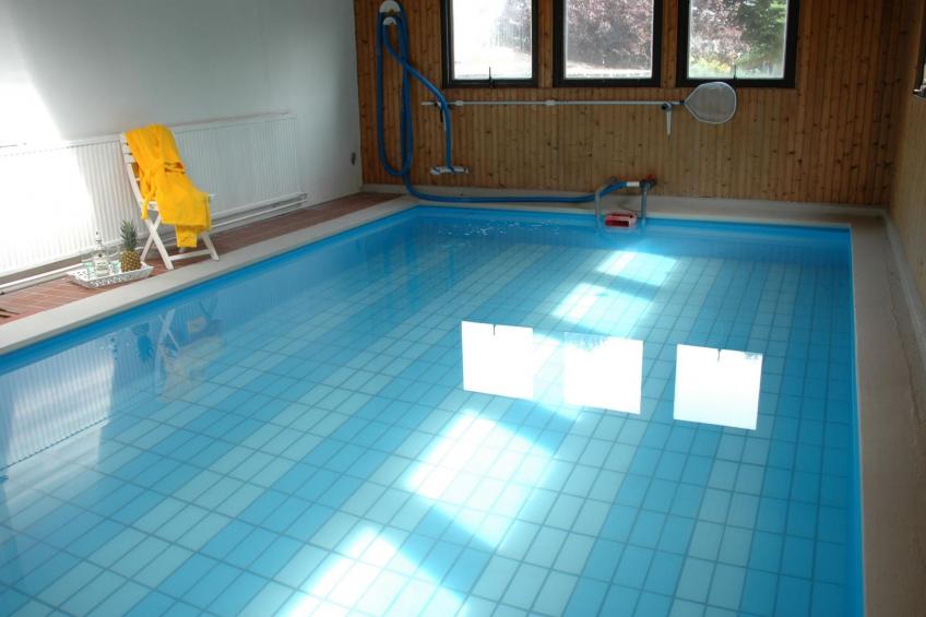 mit Indoorpool, Garten und Partyraum - foto 2